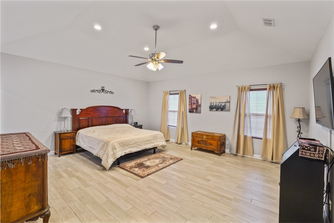 13950 Ketch St Property Photo 12