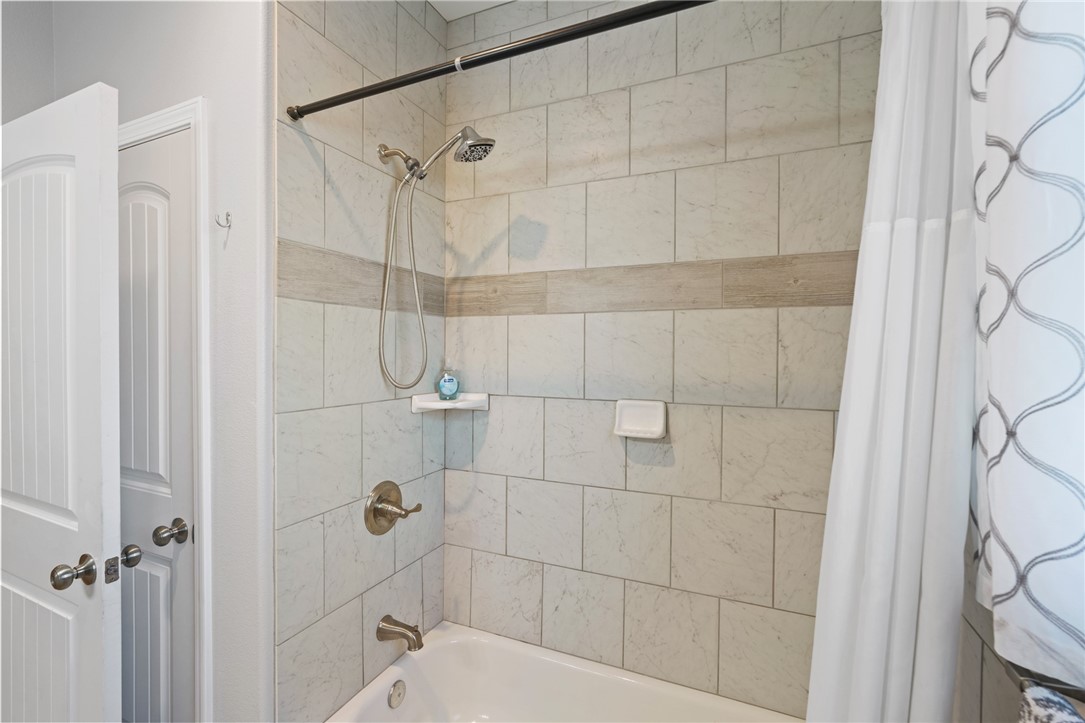 13950 Ketch St Property Photo 26