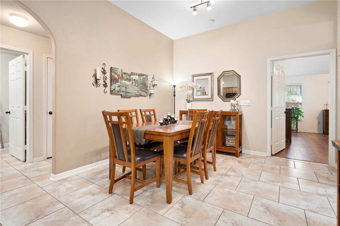 157 Heron Oaks Property Photo 6