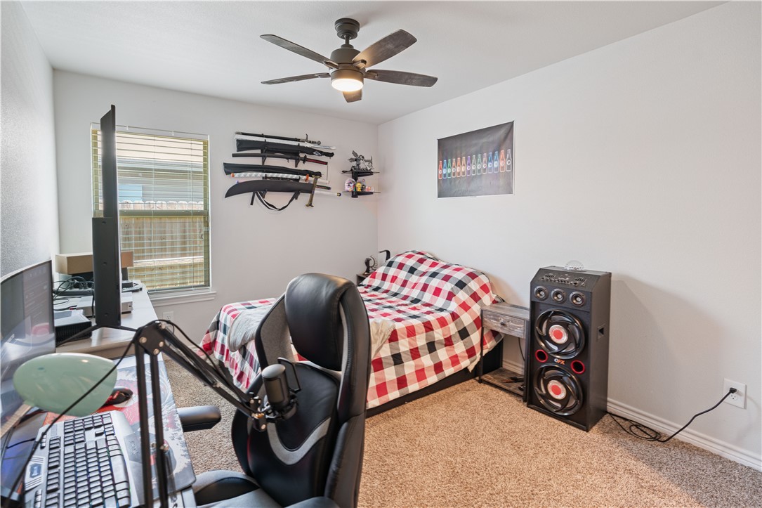 7801 Bullrider Dr Property Photo 18