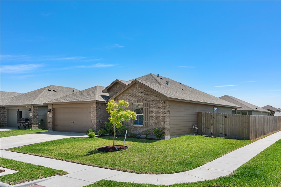 7801 Bullrider Dr Property Photo 26