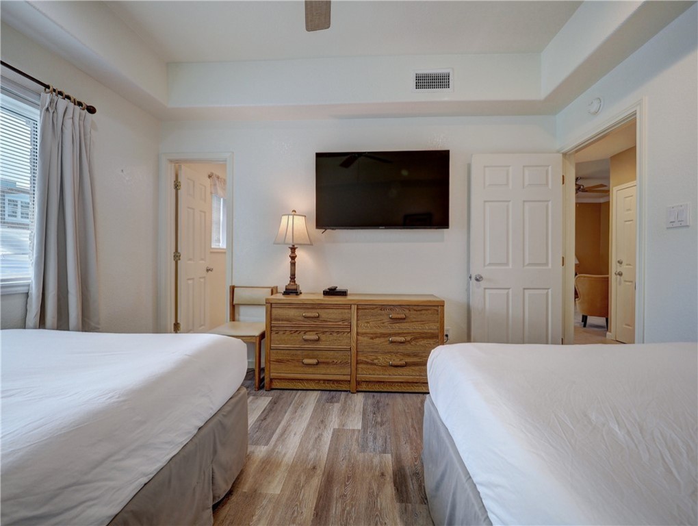 700 Island Retreat 37 Property Photo 13