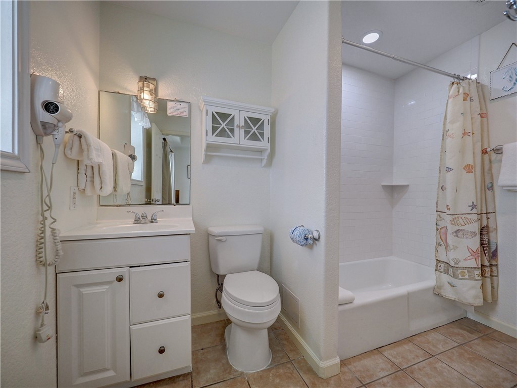700 Island Retreat 37 Property Photo 16