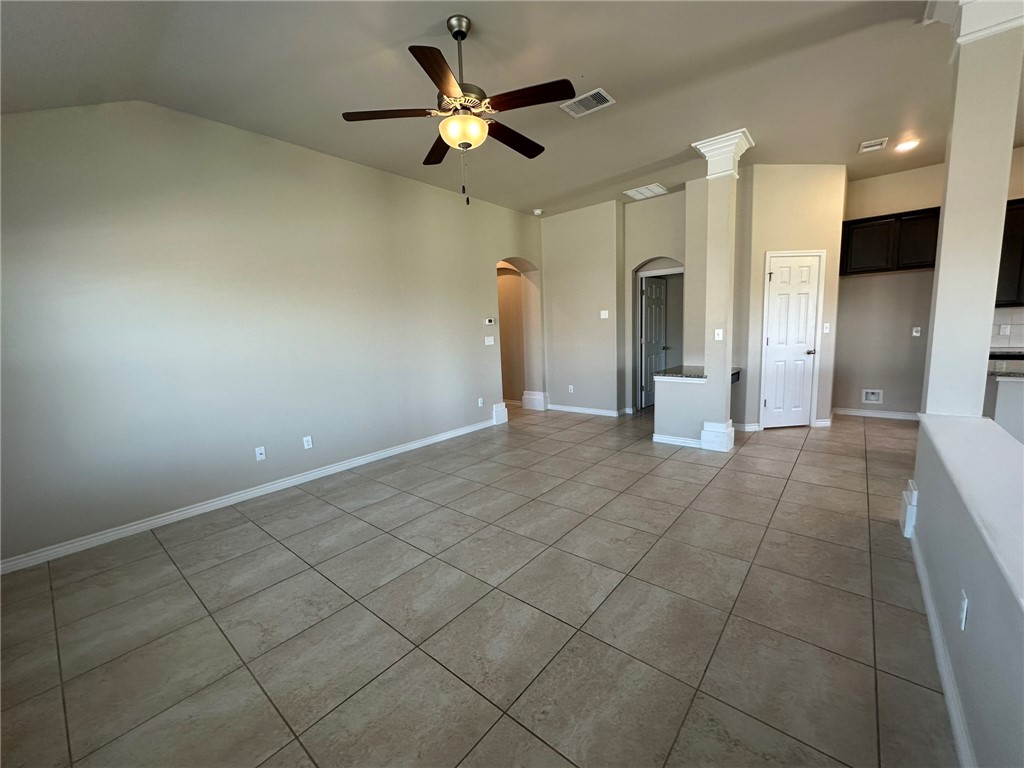 2270 Tallow Dr Property Photo 3