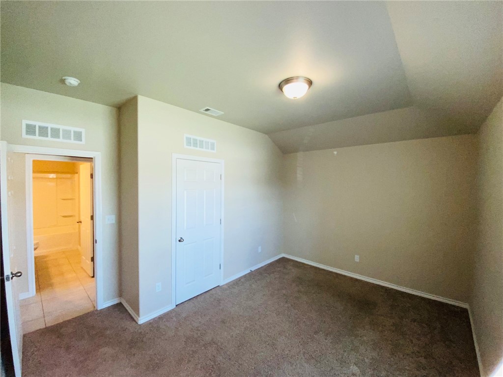 2270 Tallow Dr Property Photo 9