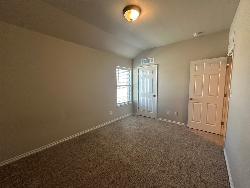 2270 Tallow Dr Property Photo 18