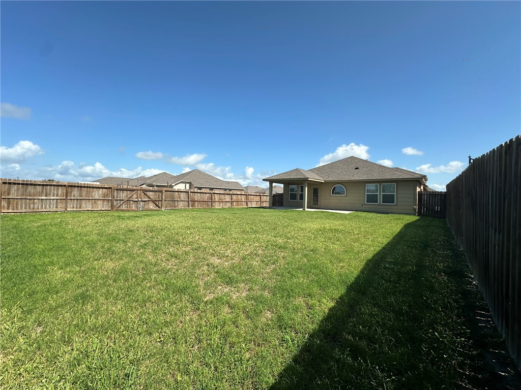 2270 Tallow Dr Property Photo 36