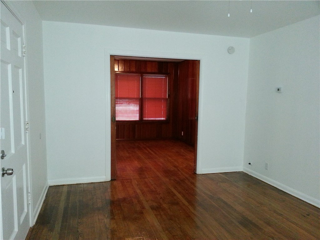 605 Lansdown Dr Property Photo 2