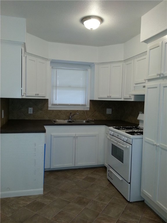 605 Lansdown Dr Property Photo 4