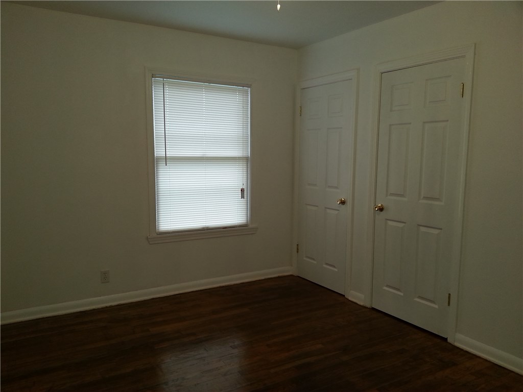 605 Lansdown Dr Property Photo 5