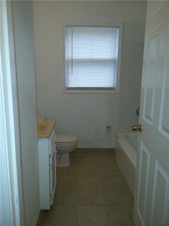 605 Lansdown Dr Property Photo 6