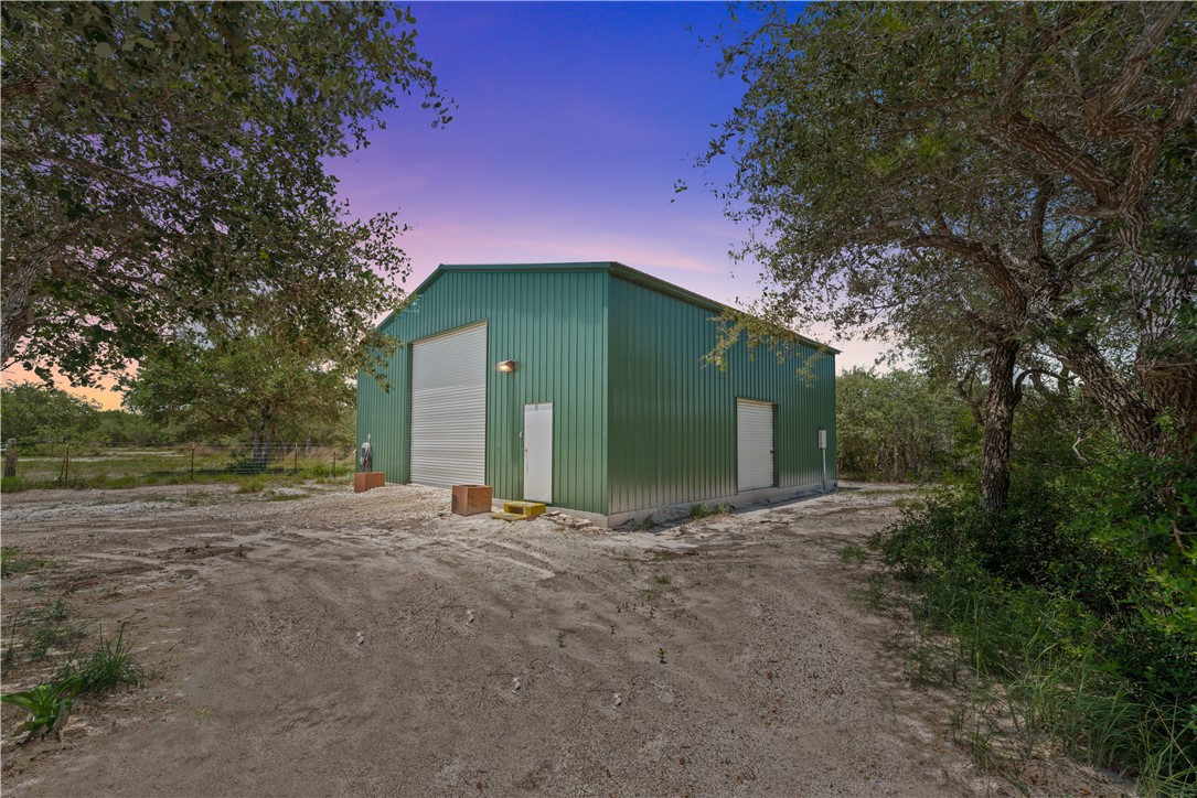 2122 Prairie Road Property Photo 1