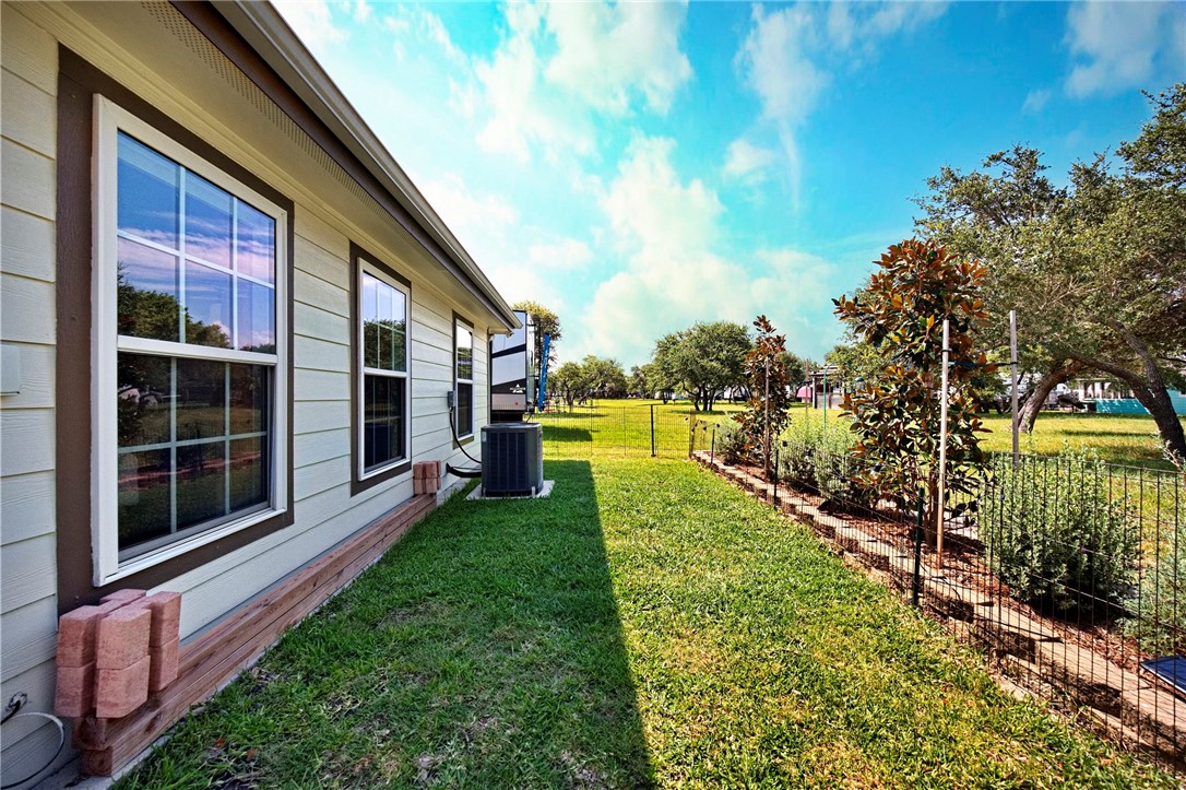 72 Augusta Property Photo 12