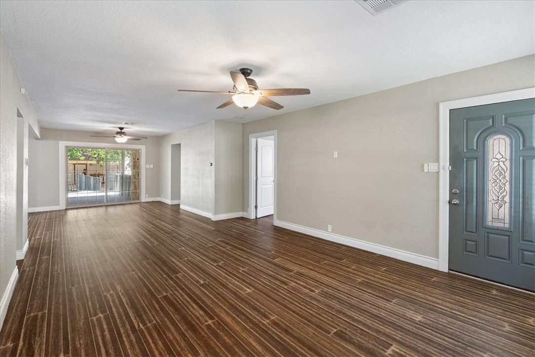 524 Del Mar Property Photo 4