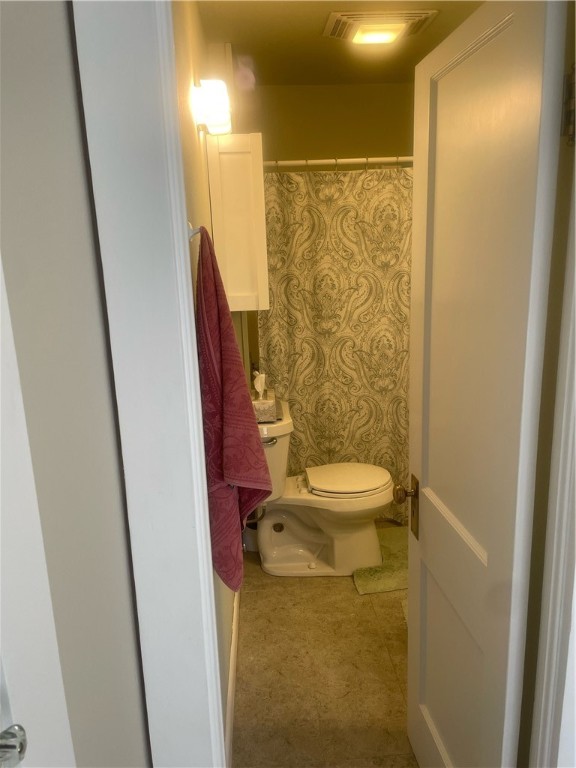 305 Atlantic St B Property Photo 6