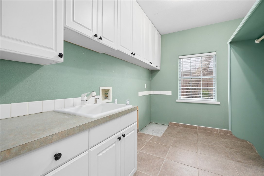 491 Augusta Dr Property Photo 16