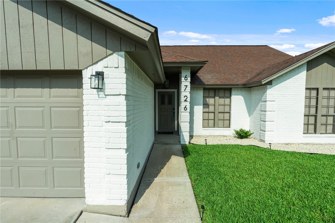 6726 Hunt Dr Property Photo 2