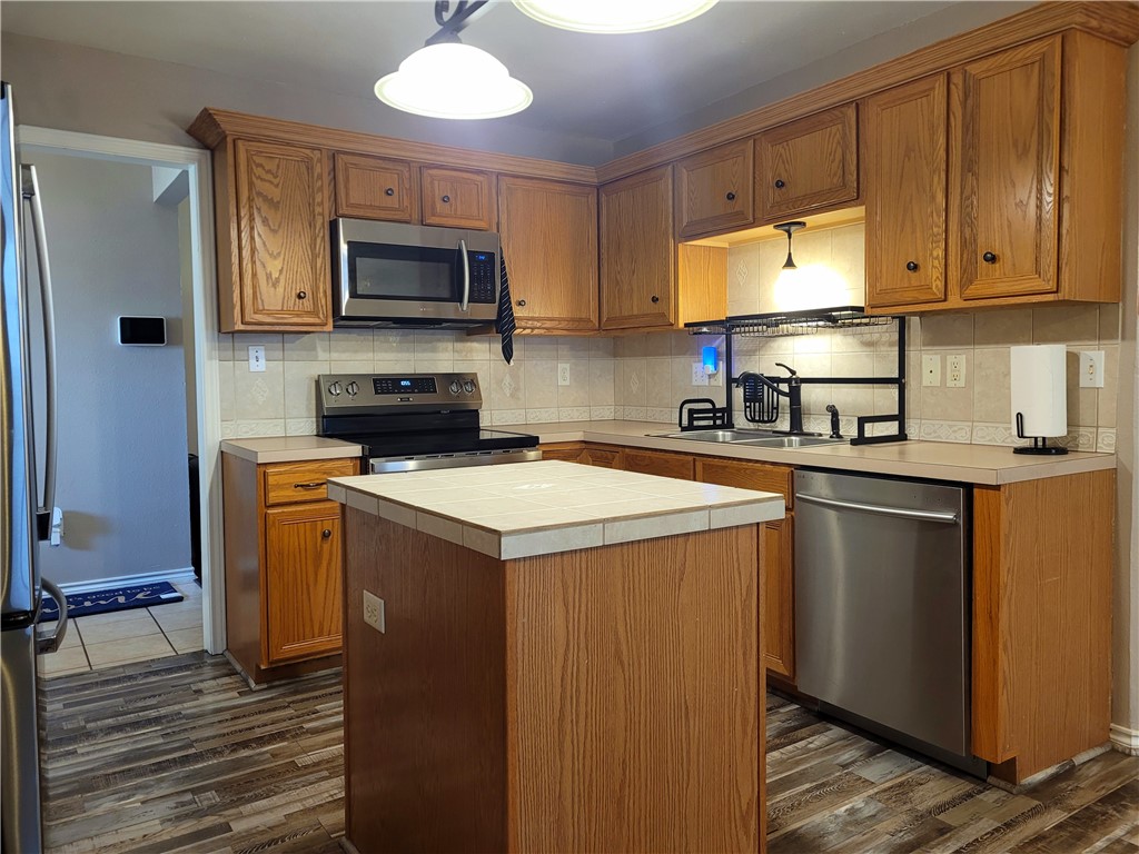 2022 Jenica Dr Property Photo 8