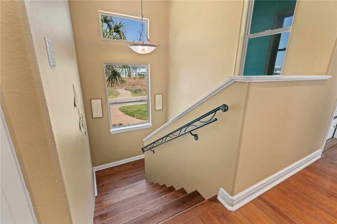 227 Windjammer Rd Property Photo 9