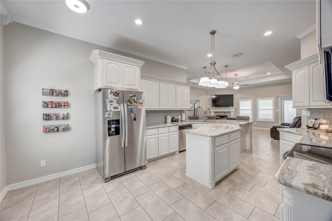 4009 Yankees Pl Property Photo 13