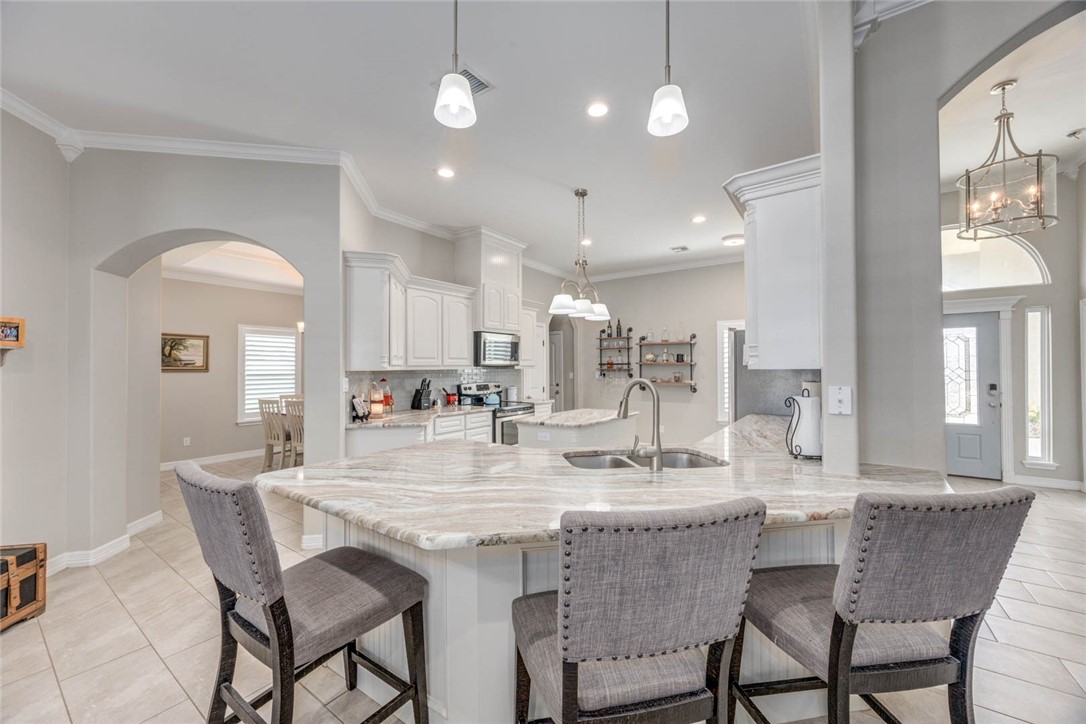 4009 Yankees Pl Property Photo 14