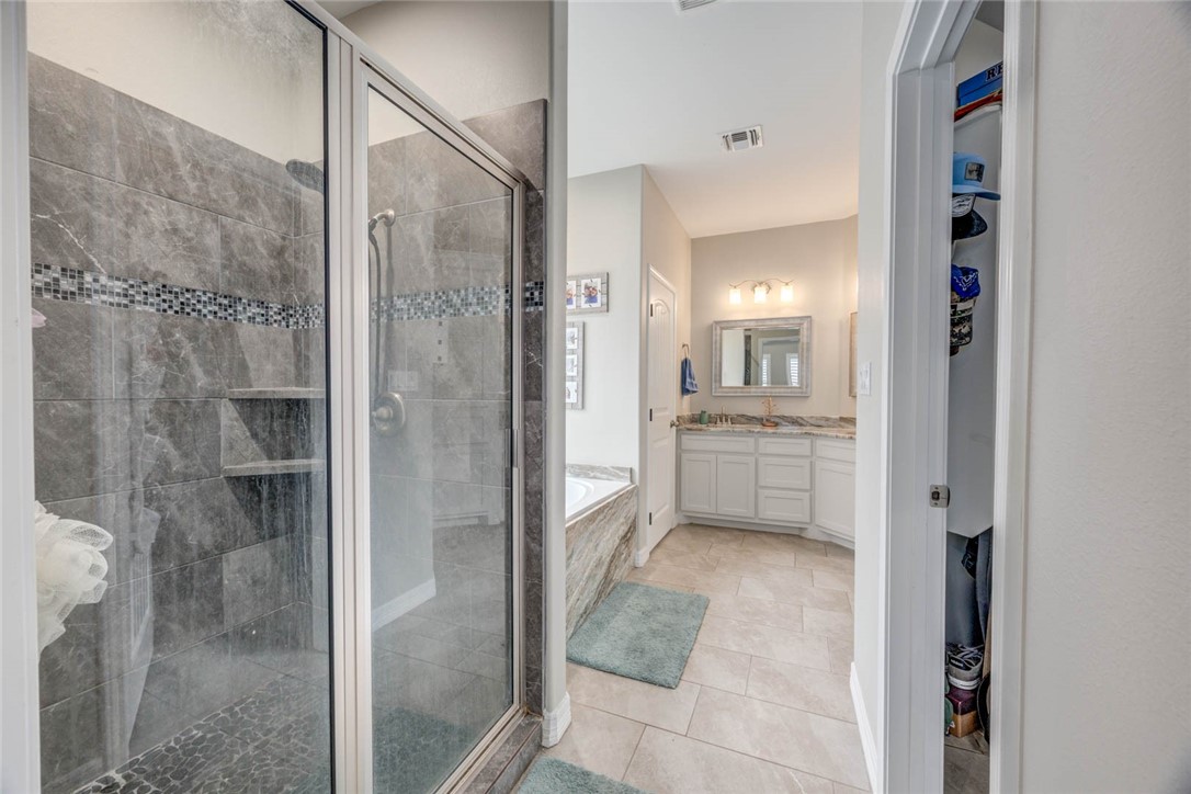 4009 Yankees Pl Property Photo 21