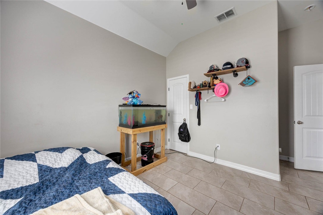 4009 Yankees Pl Property Photo 30
