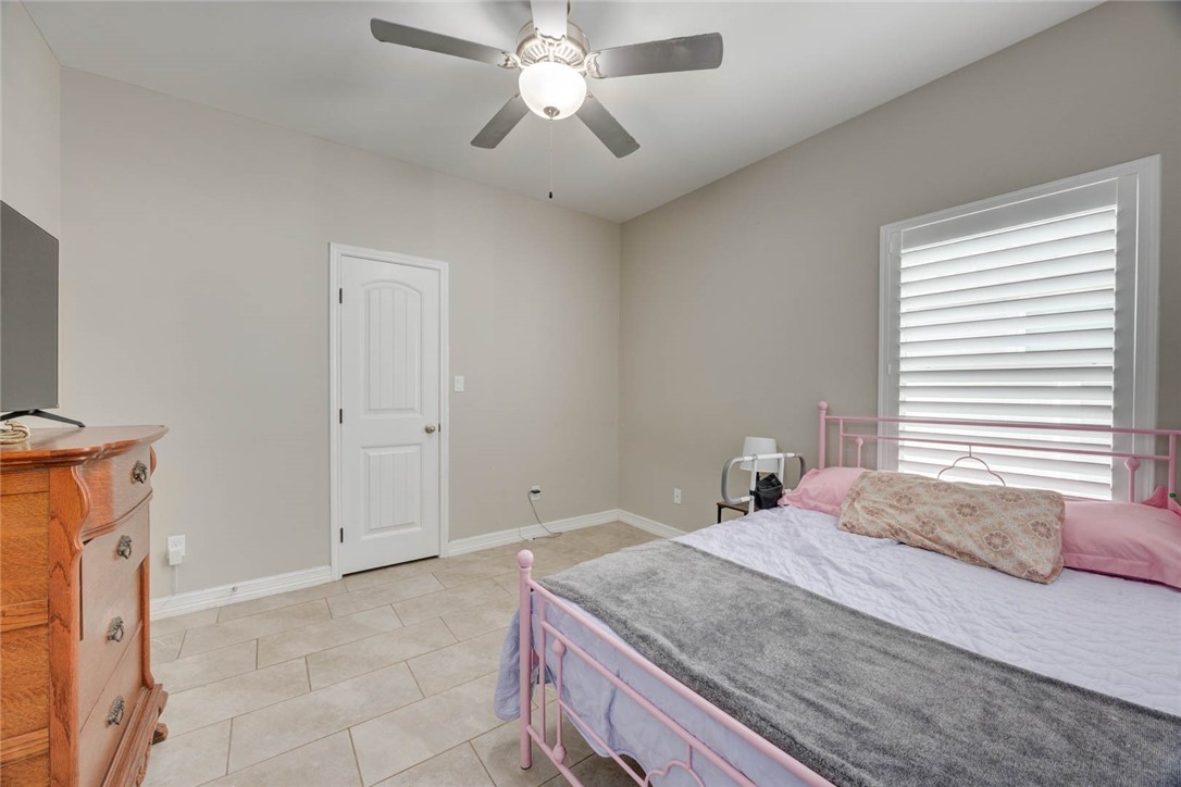 4009 Yankees Pl Property Photo 32