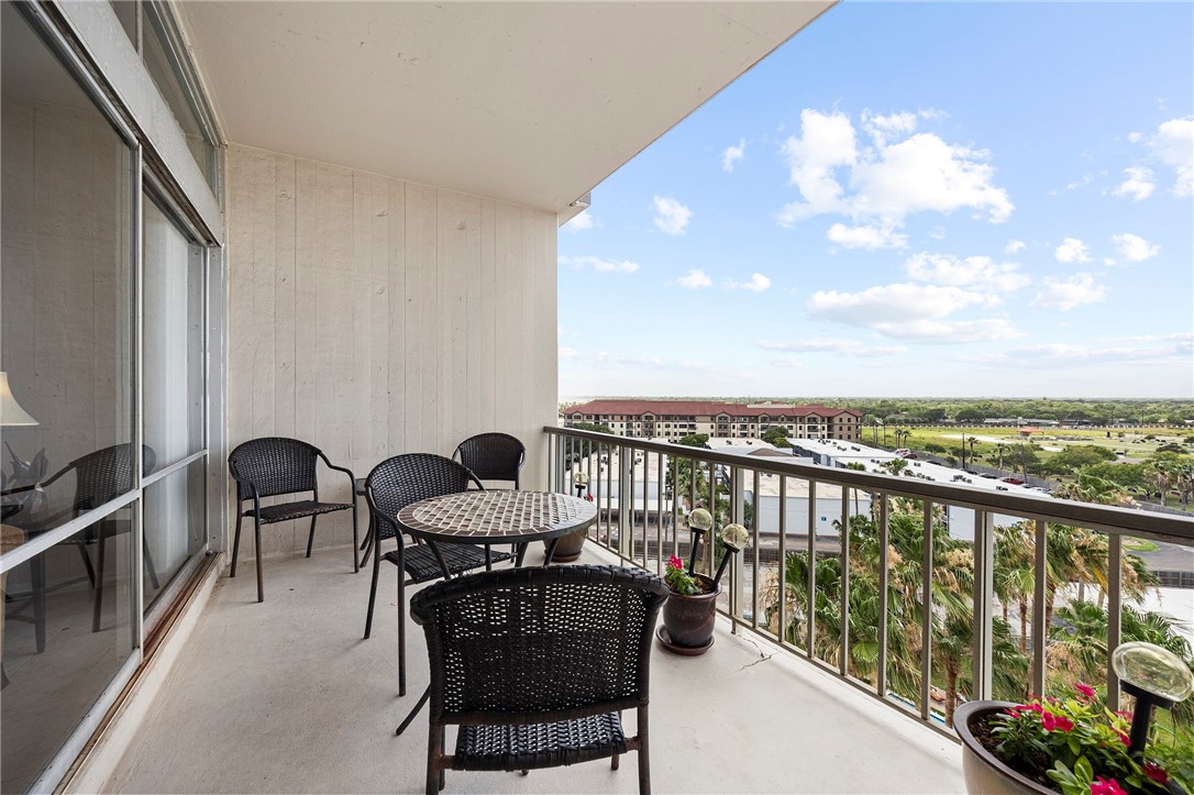 4600 Ocean Dr 707 Property Photo 4