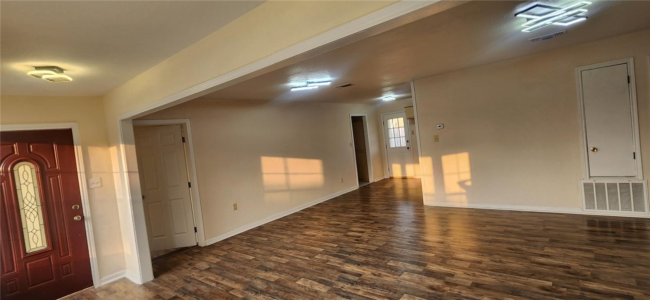 103 Lee Ave Property Photo 2