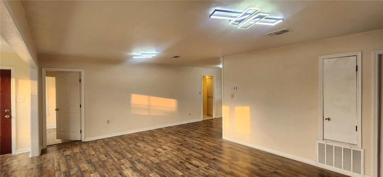 103 Lee Ave Property Photo 14