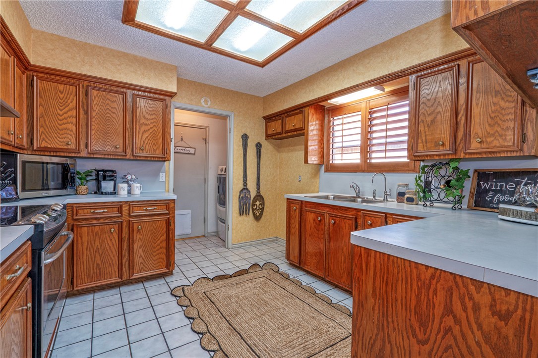 14613 Powell Dr Property Photo 10