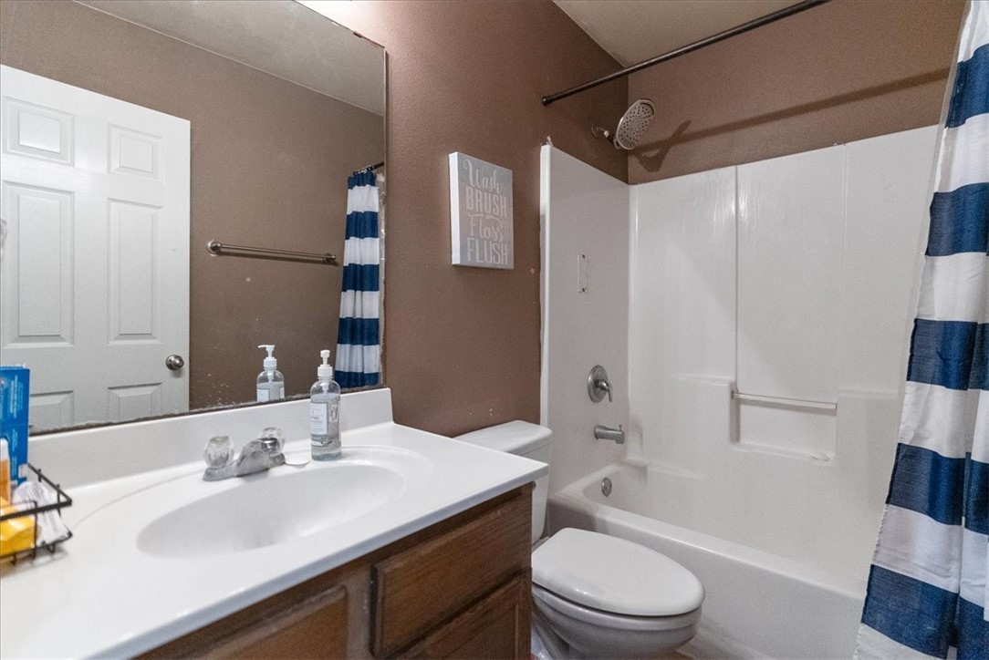 3901 Gibraltar Dr Property Photo 26