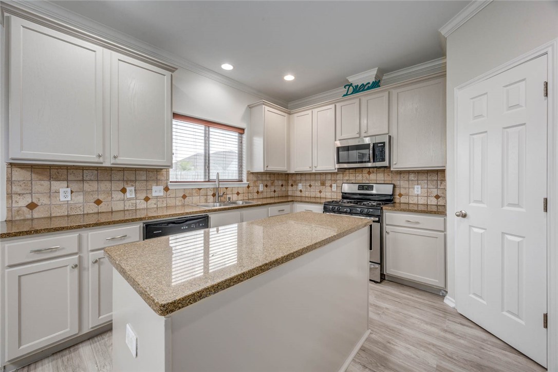 7706 Fort Griffen Dr Property Photo 15