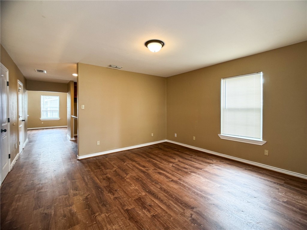 3410 Topeka St Property Photo 2