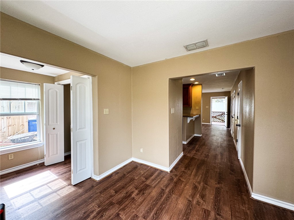 3410 Topeka St Property Photo 5