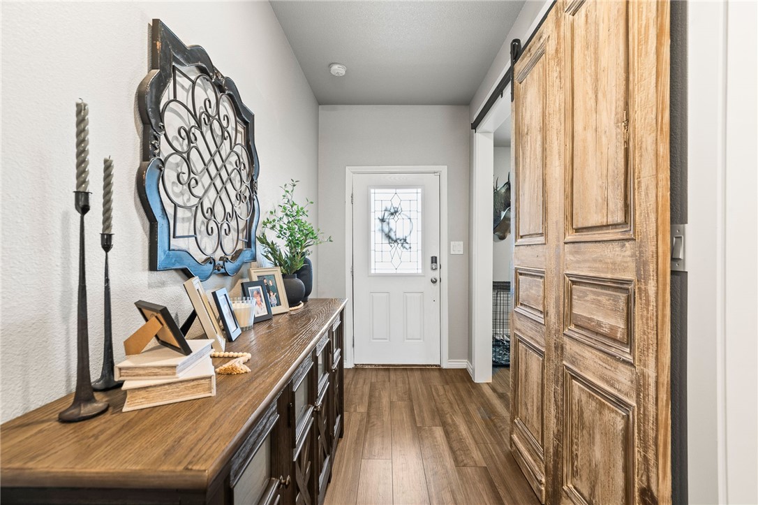 1345 Regents Park Property Photo 4