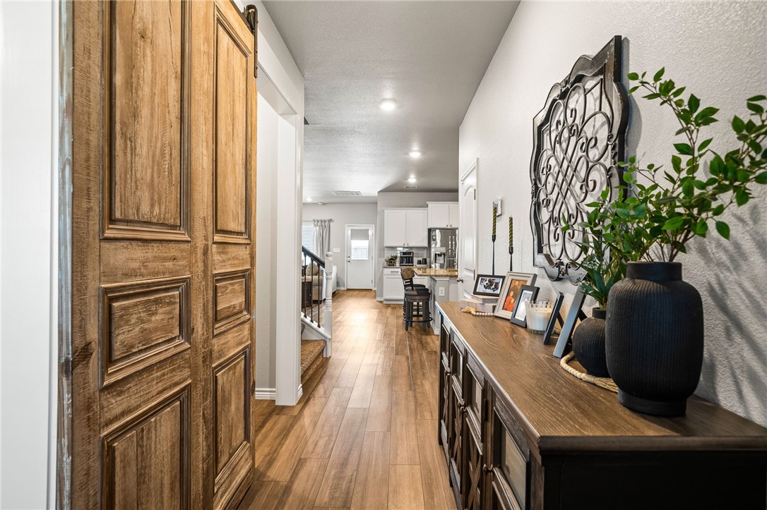 1345 Regents Park Property Photo 5