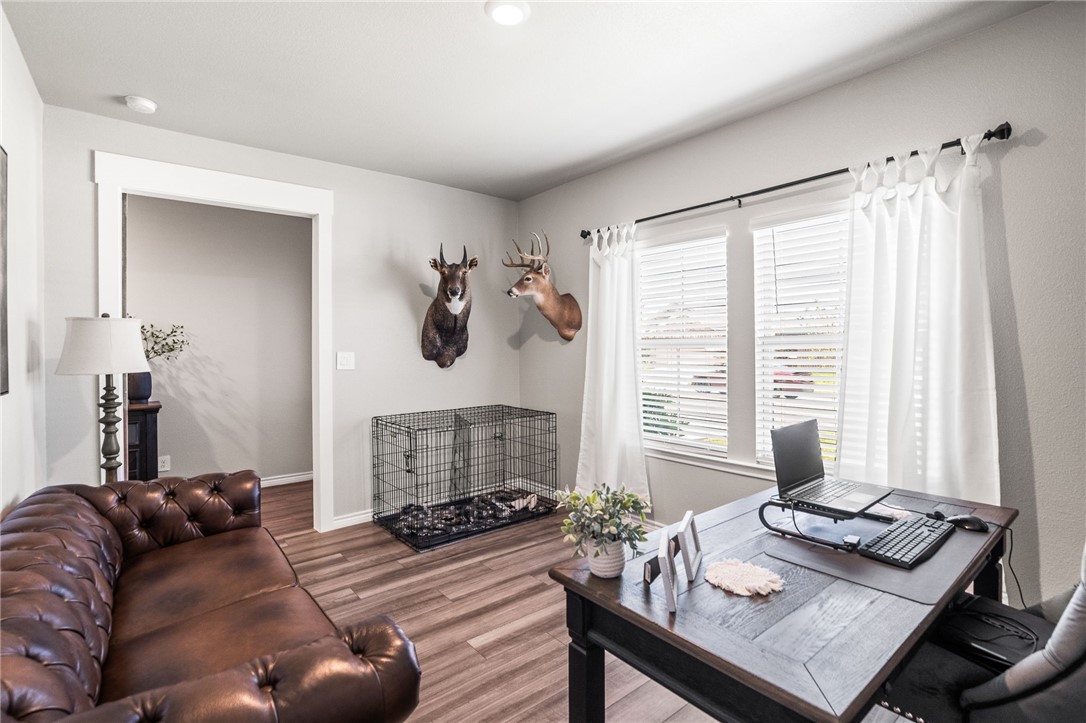 1345 Regents Park Property Photo 16