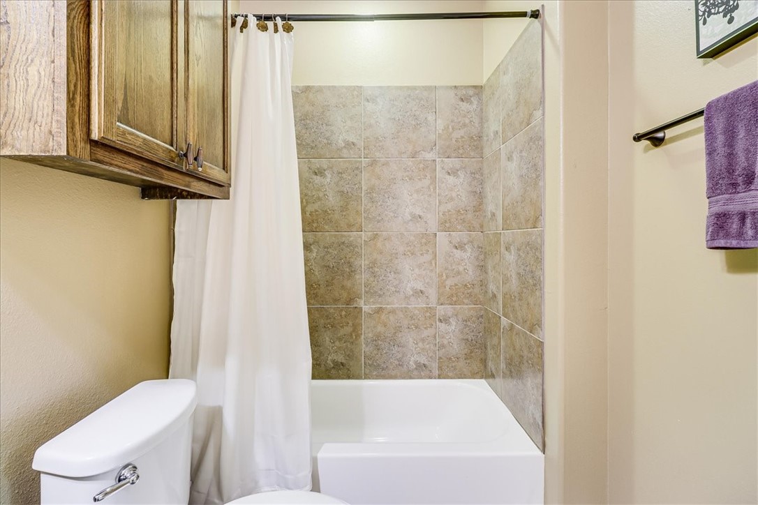 6241 Lago Vista Dr Property Photo 22