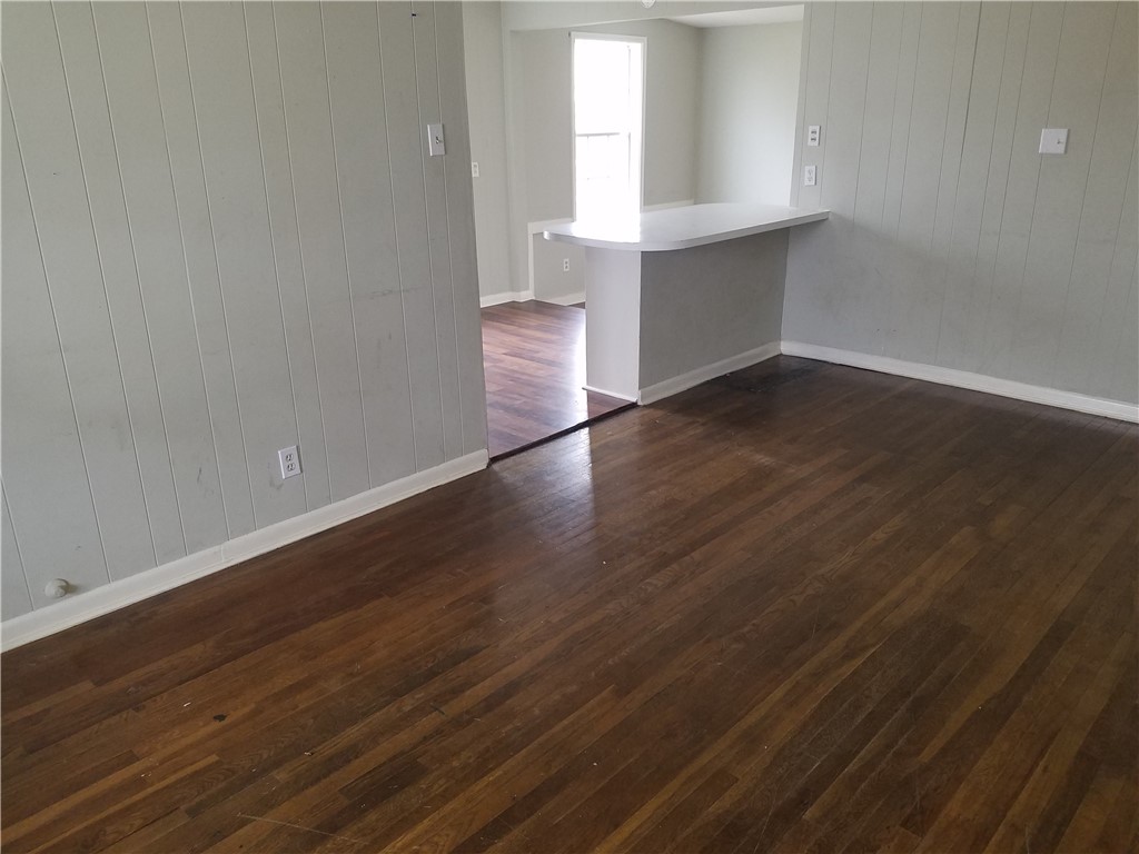 4702 Rogerson Dr Property Photo 4