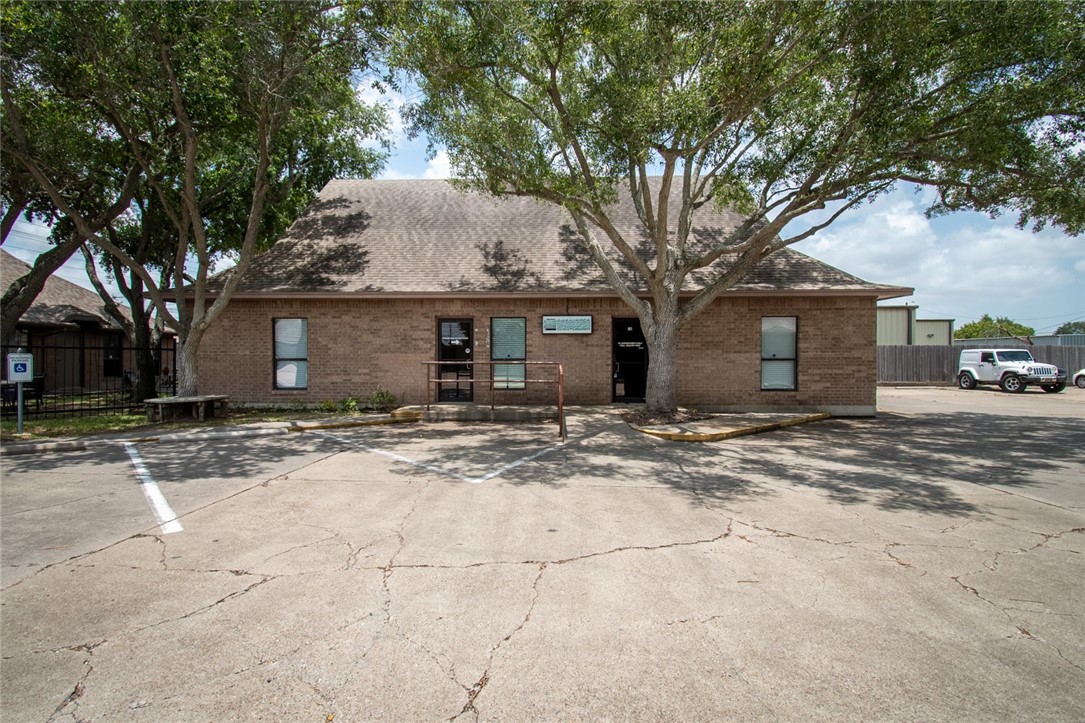 4918 Holly Road B1 Property Photo 1