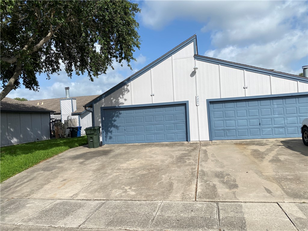7201 Kress F4 Property Photo 1