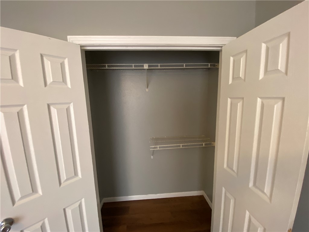 7201 Kress F4 Property Photo 12