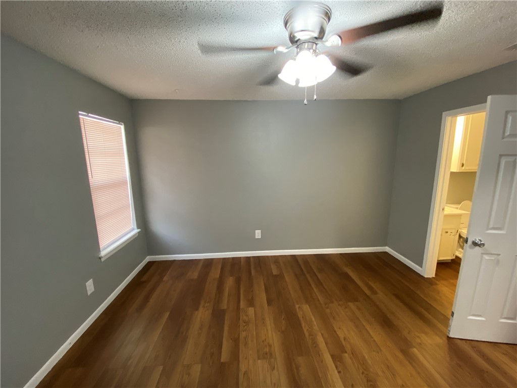 7201 Kress F4 Property Photo 15