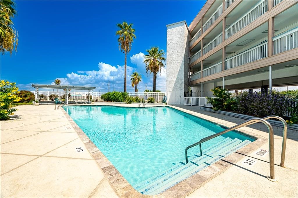 3938 Surfside Blvd 3129 Property Photo 28