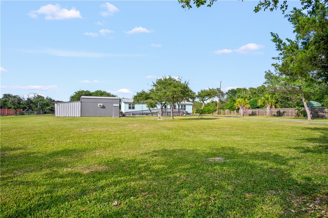 2502 Mundine Property Photo 33