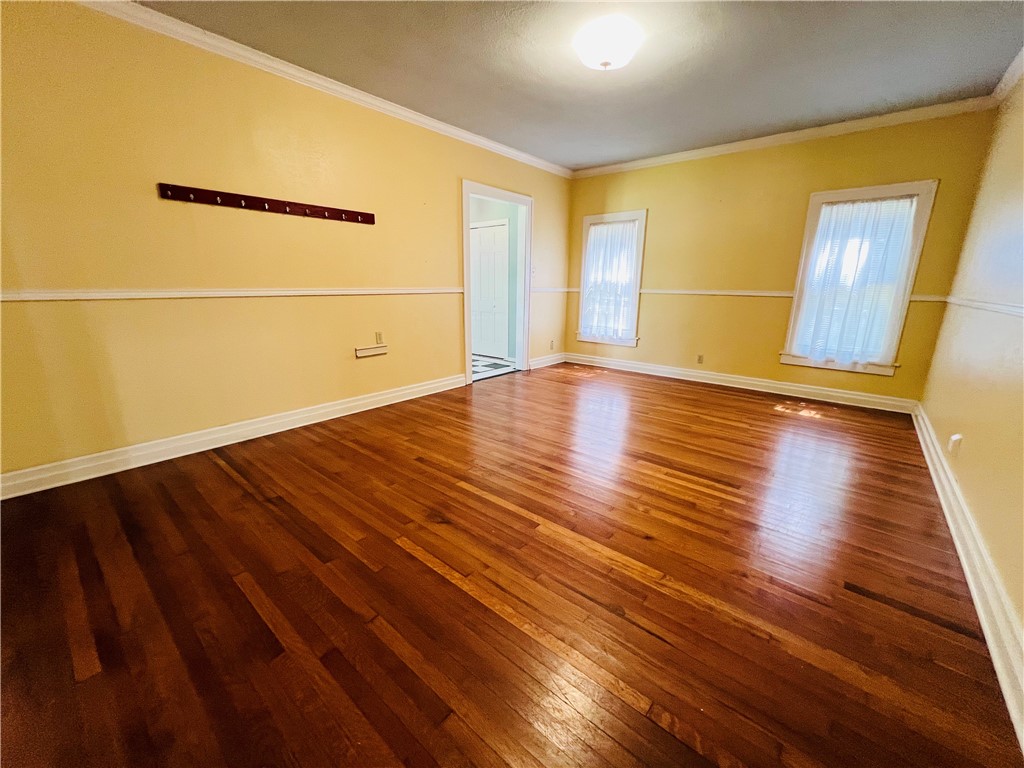 629 W Henrietta Ave Property Photo 5