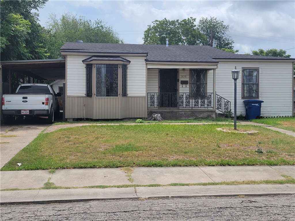 1438 Melbourne Dr Property Photo 2