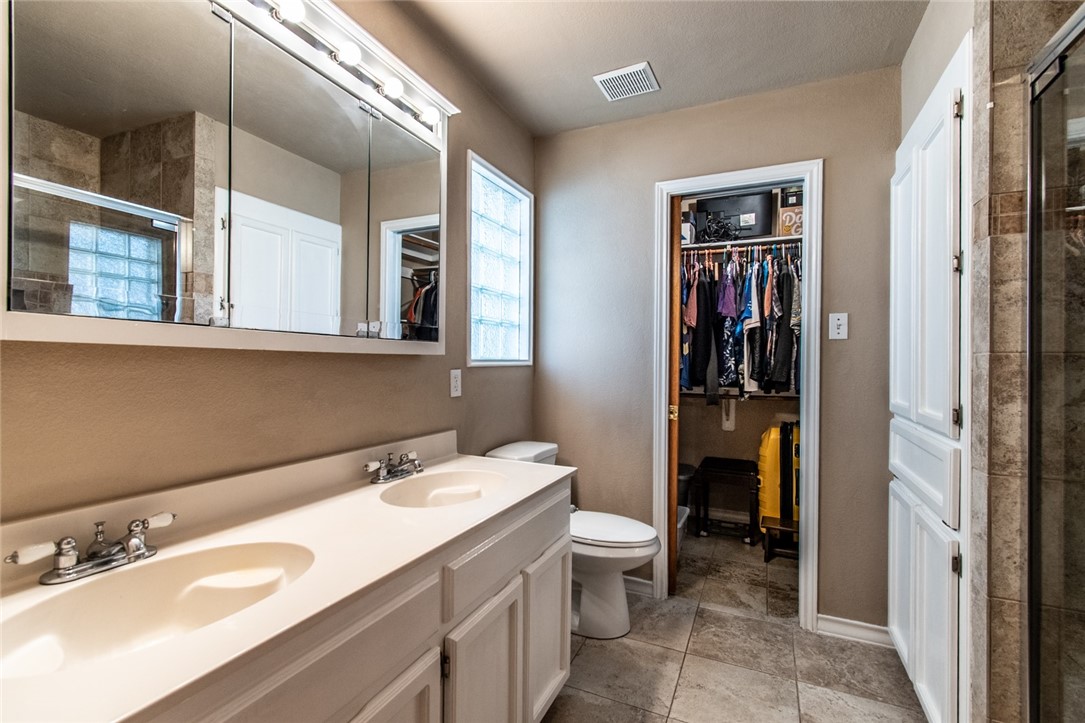 2725 Persimmon Property Photo 12